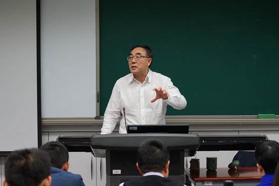 院长领衔黑料网
观摩课 大国崛起之际探讨资本金融