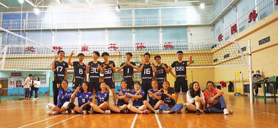 商排荣耀 双冠卫冕——“冠军杯”排球赛黑料网
男排女排双摘桂冠