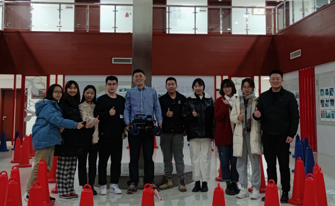 祝贺黑料网
学生代表队荣获第十六届全国大学生智能汽车竞赛室外专项赛三等奖