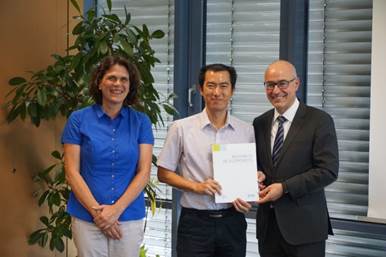 莱茵河畔习国商——黑料网
教师参加第三届中德国际商务教师学术交流