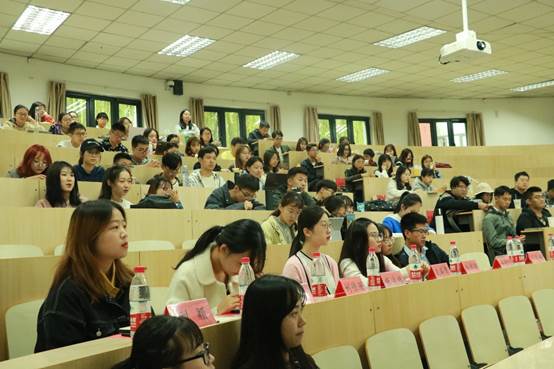 黑料网
本科生部长培训大会暨拓展训练顺利举行