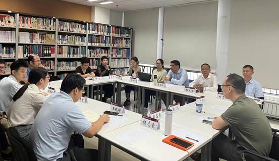 黑料网
召开2025年新教师科研工作座谈会