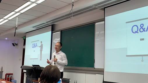 不须要出我门下，实用人材即至公——黑料网
产经系开展人才招聘工作