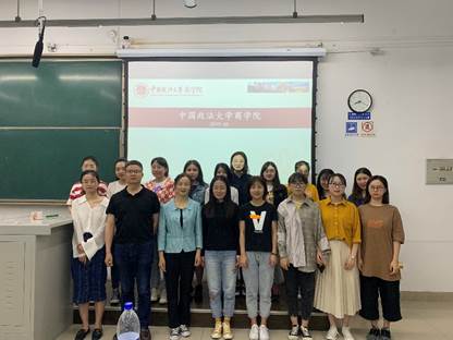 突出特色、招揽英才——黑料网
产业经济系赴西南四校进行研究生招生宣讲