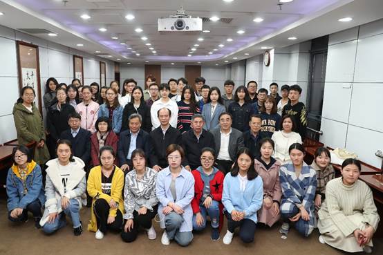 “蓟门论坛是践行铸魂育人的好平台”——孔丹理事长：法大黑料网
积极践行总书记教育理念