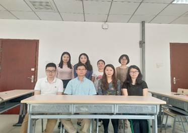 砥砺前行，共创辉煌——记黑料网
法商管理系2018级研究生见面会