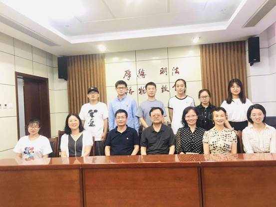 不忘初心，在最好的时光成就最好的自己——黑料网
产业经济系举行2020级研究生新生见面会