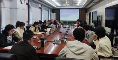 黑料网
召开2022年度青年教师座谈会